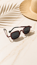 TOUR - Black Lens